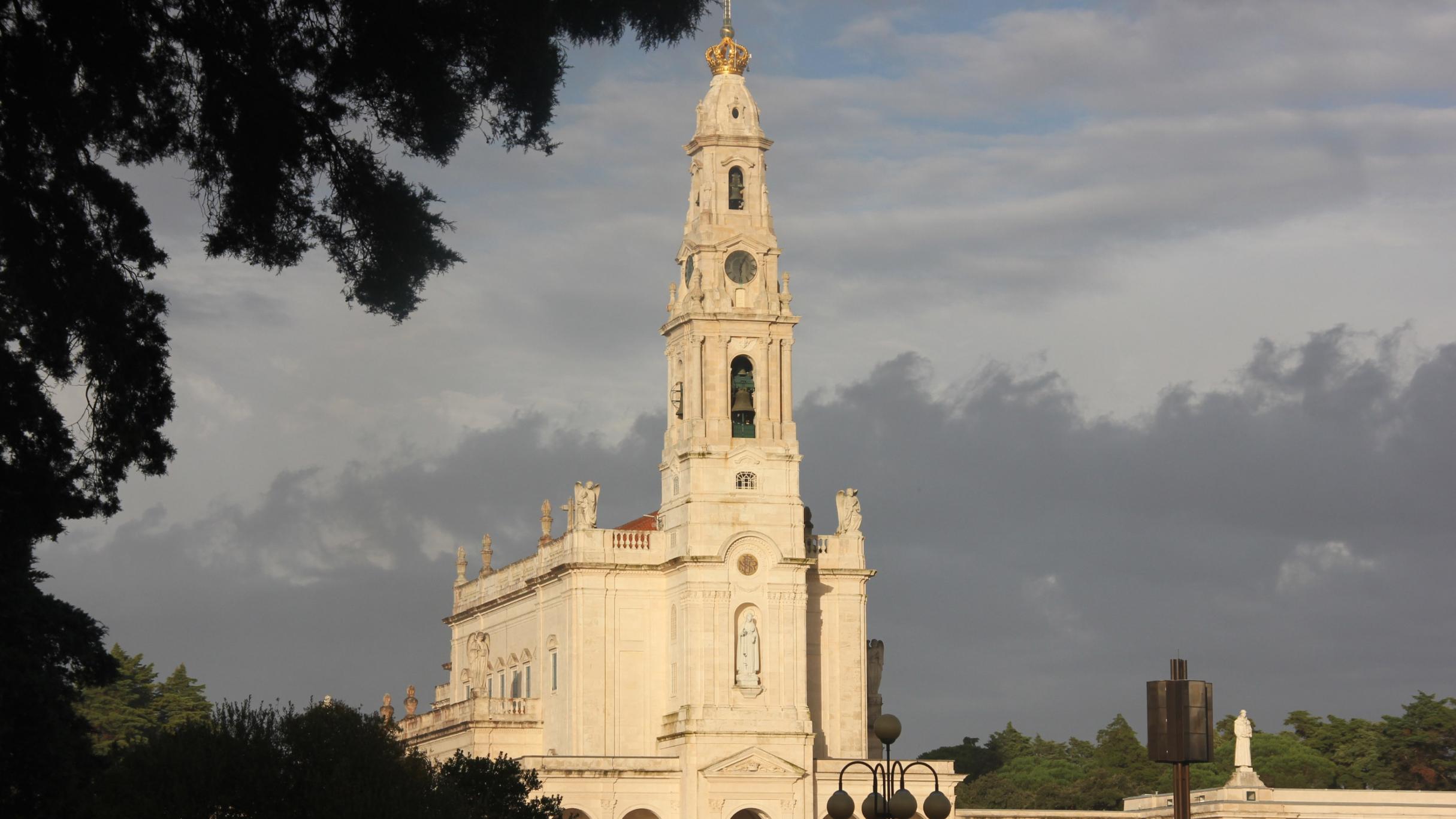 weiße Basilika in Fatima