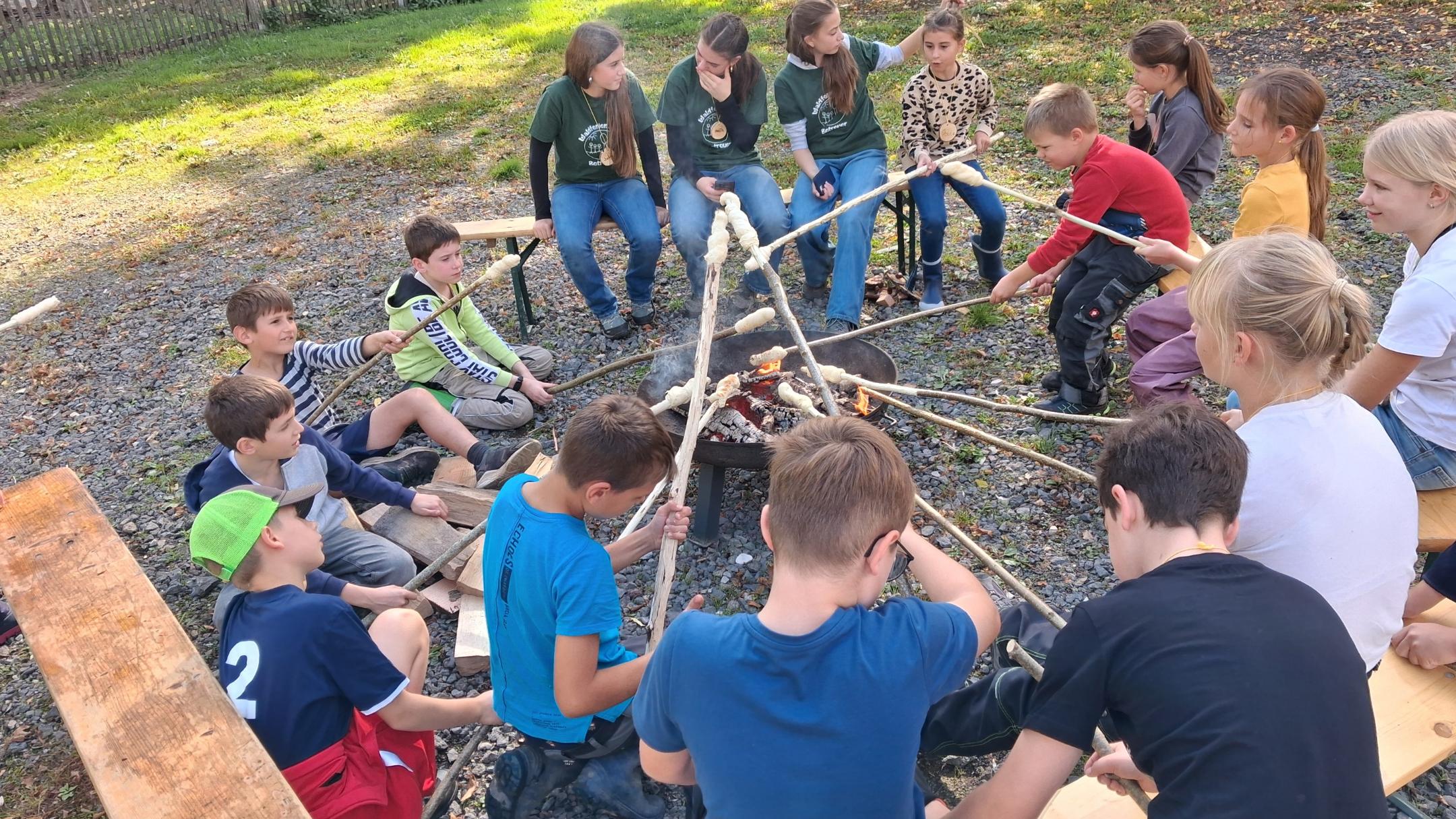 Stockbrot am Lagerfeuer